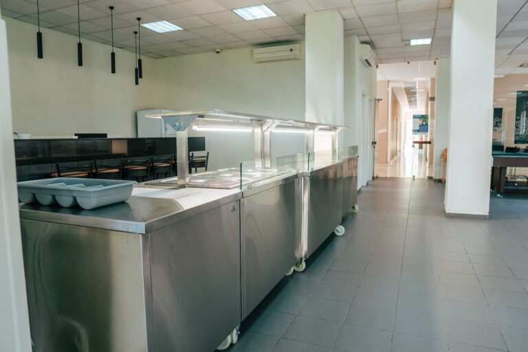 sh-community-cafeteria-04