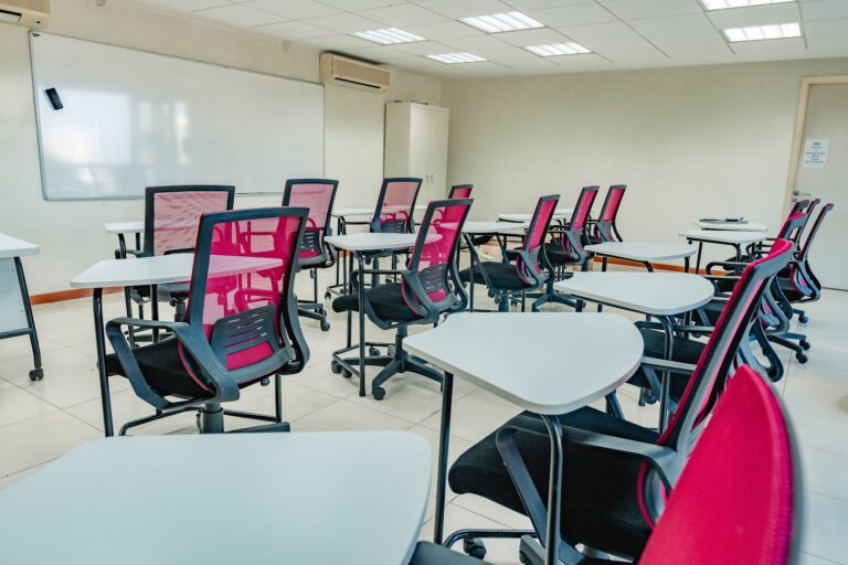 uh-academic-business-02