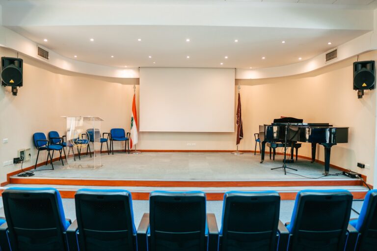 uh-auditorium-06