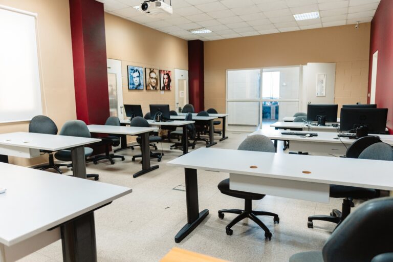 nh-cs-classroom-05