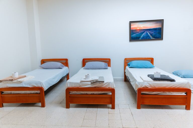 sh-dorm-room-01